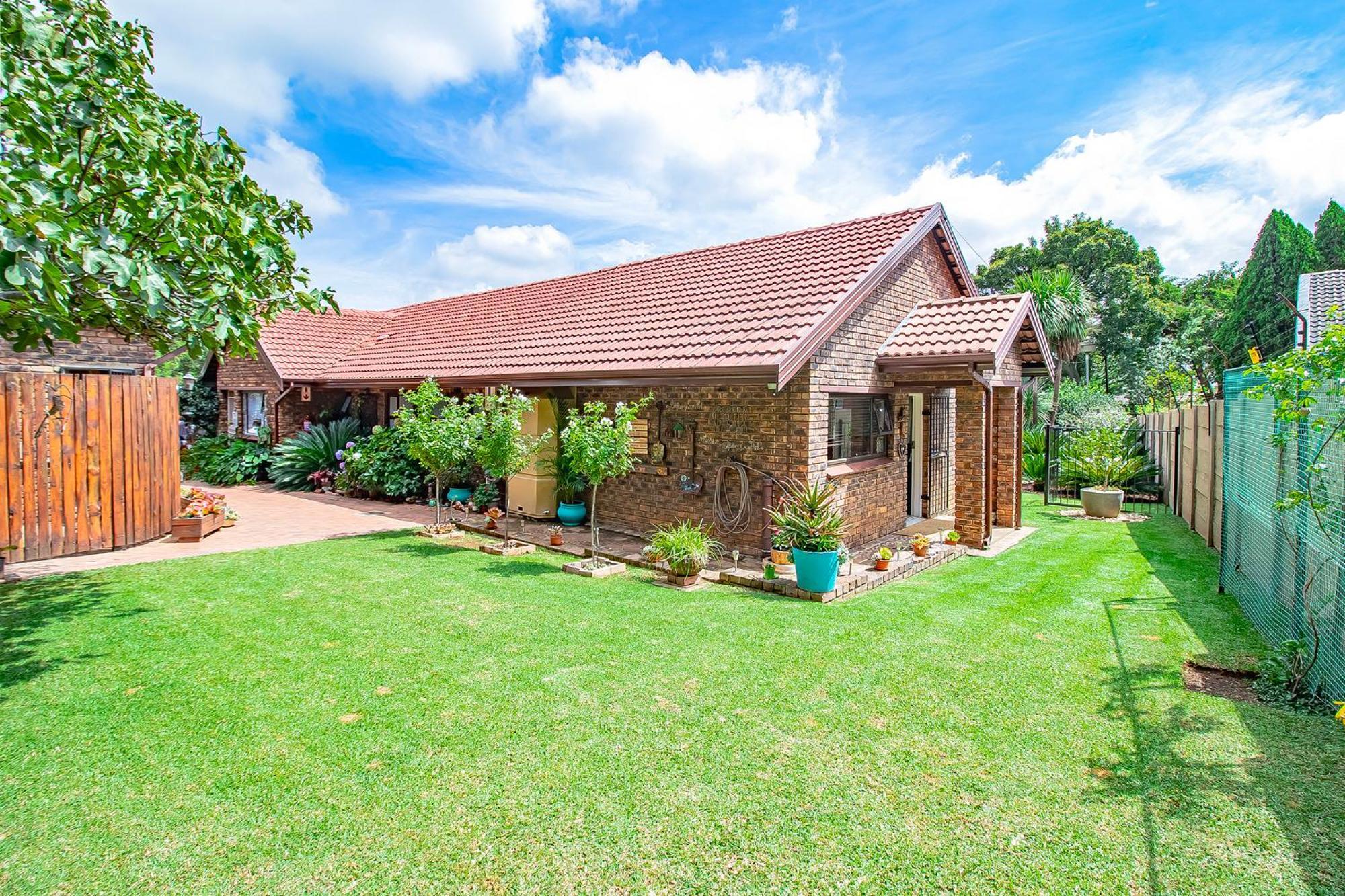 Leozet Self Catering Apartment Pretoria Exterior photo