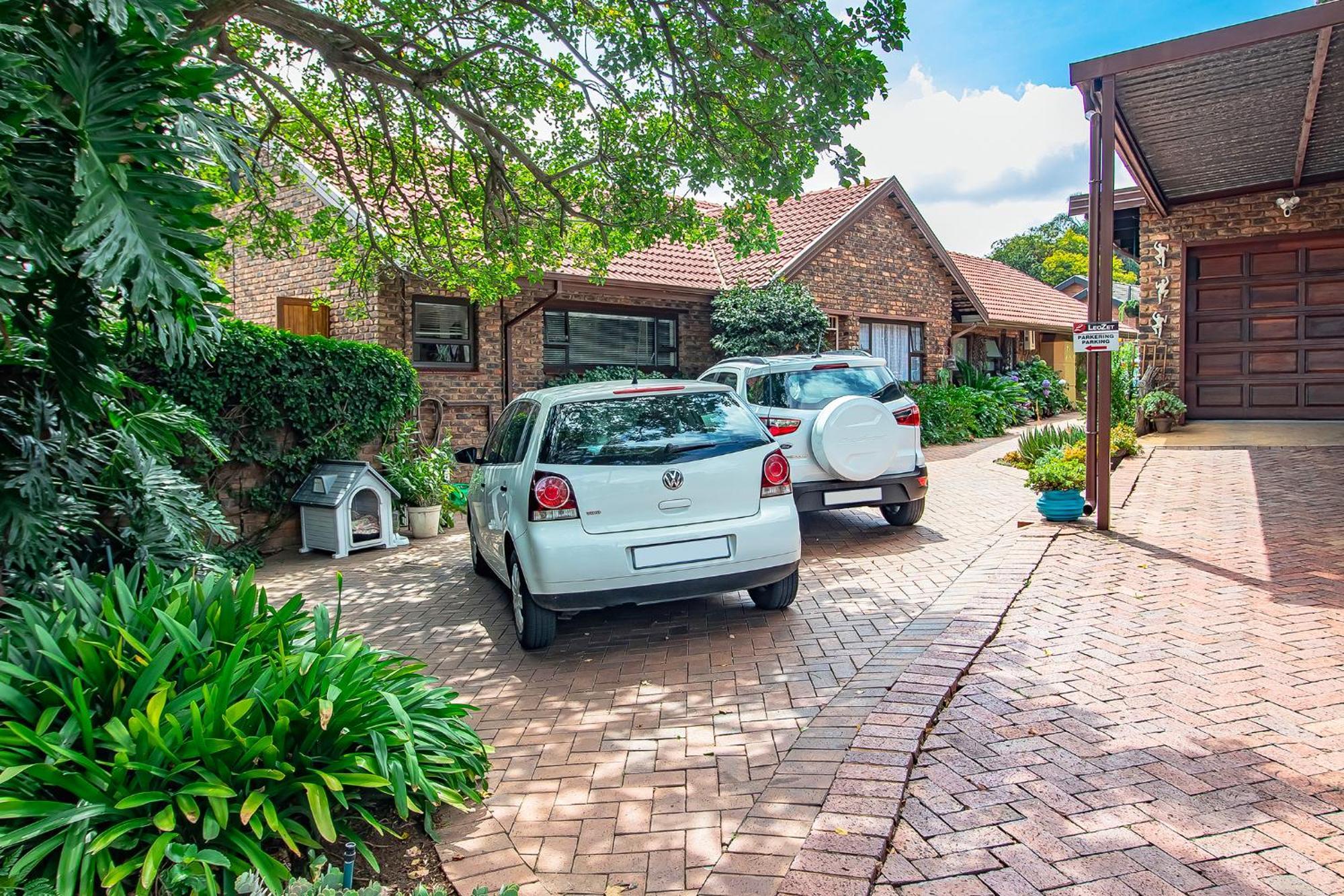 Leozet Self Catering Apartment Pretoria Exterior photo