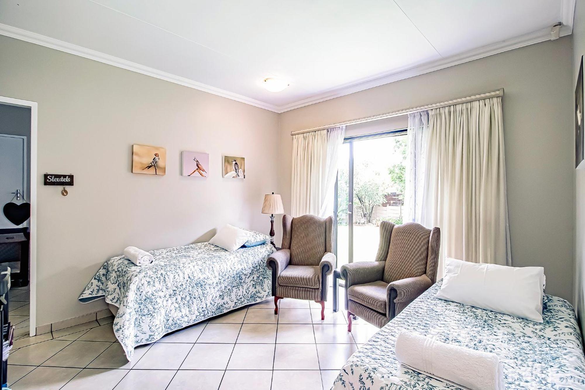 Leozet Self Catering Apartment Pretoria Exterior photo