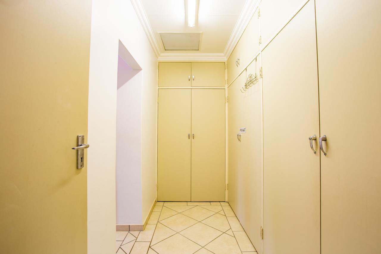 Leozet Self Catering Apartment Pretoria Exterior photo